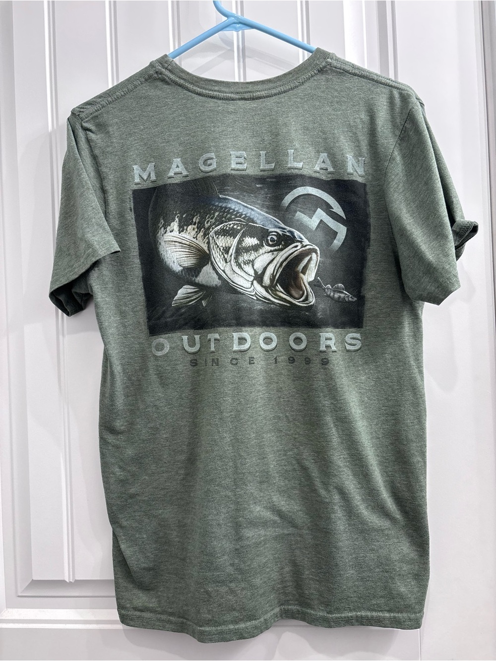 Magellan Outdoors Olive Green Short-Sleeve Fishing Graphic Tee